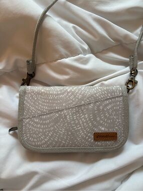 Eddie Bauer Light Gray Patterned Crossbody Wallet